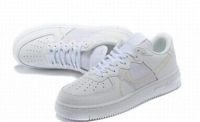 Premièrement : Les baskets Nike Air Force 1 femme sont bien plus qu’une simple paire de baskets – elles incarnent un style légendaire, un confort exceptionnel et une polyvalence inégalée.