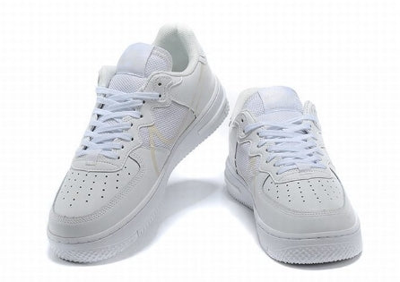 Premièrement : Les baskets Nike Air Force 1 femme sont bien plus qu’une simple paire de baskets – elles incarnent un style légendaire, un confort exceptionnel et une polyvalence inégalée.