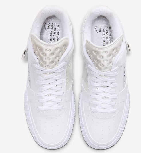 Premièrement : Les baskets Nike Air Force 1 femme sont bien plus qu’une simple paire de baskets – elles incarnent un style légendaire, un confort exceptionnel et une polyvalence inégalée.