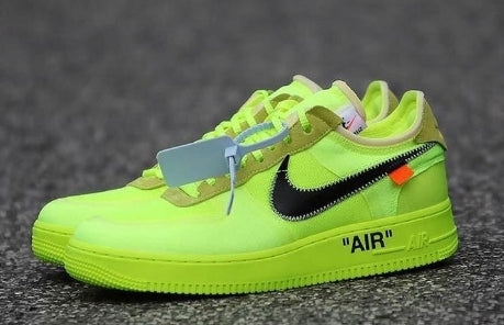 Premièrement : Les baskets Nike Air Force 1 femme sont bien plus qu’une simple paire de baskets – elles incarnent un style légendaire, un confort exceptionnel et une polyvalence inégalée.