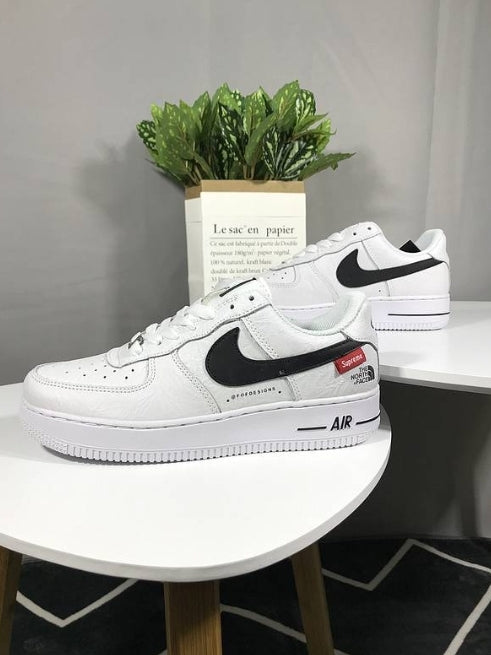 Premièrement : Les baskets Nike Air Force 1 Low femme incarnent l’alliance parfaite entre style intemporel et innovation technique.