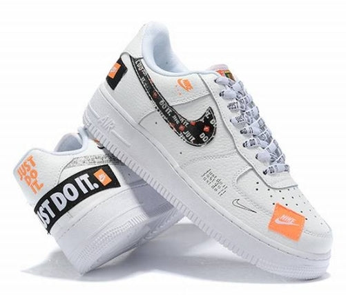 Premièrement : Les baskets Nike Air Force 1 Low femme incarnent l’alliance parfaite entre style intemporel et innovation technique.