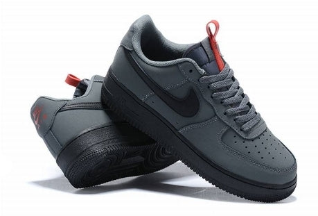 Premièrement : Les baskets Nike Air Force 1 Low femme incarnent l’alliance parfaite entre style intemporel et innovation technique.