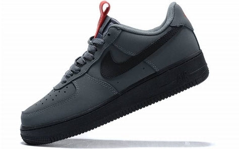 Premièrement : Les baskets Nike Air Force 1 Low femme incarnent l’alliance parfaite entre style intemporel et innovation technique.