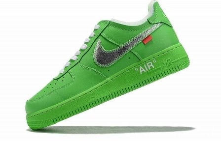Premièrement : Les baskets Nike Air Force 1 Low femme incarnent l’alliance parfaite entre style intemporel et innovation technique.