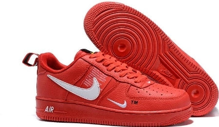 Premièrement : Les baskets Nike Air Force 1 Low femme incarnent l’alliance parfaite entre style intemporel et innovation technique.