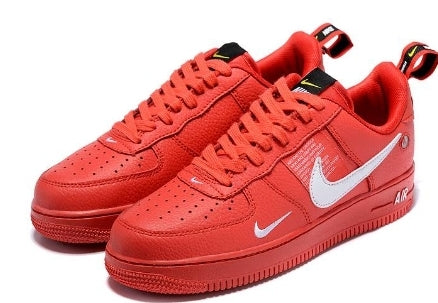 Premièrement : Les baskets Nike Air Force 1 Low femme incarnent l’alliance parfaite entre style intemporel et innovation technique.
