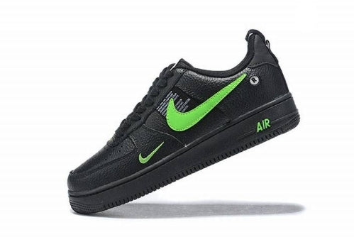Premièrement : Les baskets Nike Air Force 1 Low femme incarnent l’alliance parfaite entre style intemporel et innovation technique.