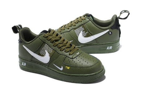 Premièrement : Les baskets Nike Air Force 1 Low femme incarnent l’alliance parfaite entre style intemporel et innovation technique.