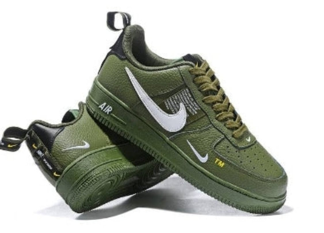 Premièrement : Les baskets Nike Air Force 1 Low femme incarnent l’alliance parfaite entre style intemporel et innovation technique.