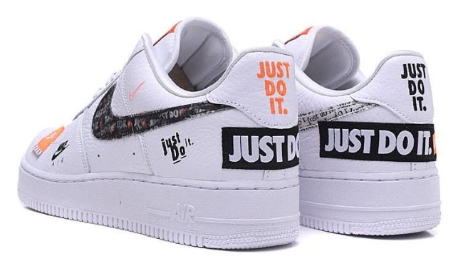 Premièrement : Les baskets Nike Air Force 1 Low femme incarnent l’alliance parfaite entre style intemporel et innovation technique.