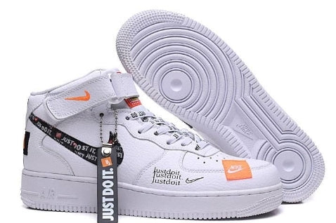 Premièrement : Les baskets Nike Air Force 1 Low femme incarnent l’alliance parfaite entre style intemporel et innovation technique.