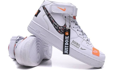Premièrement : Les baskets Nike Air Force 1 Low femme incarnent l’alliance parfaite entre style intemporel et innovation technique.