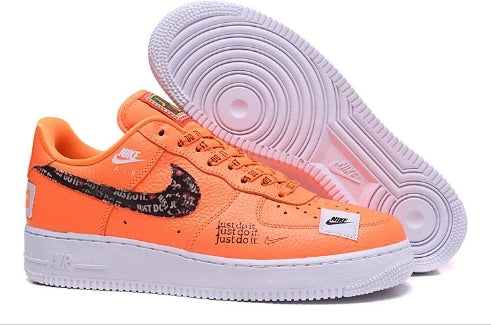Premièrement : Les baskets Nike Air Force 1 Low femme incarnent l’alliance parfaite entre style intemporel et innovation technique.