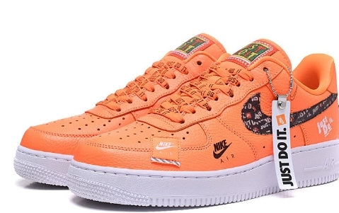 Premièrement : Les baskets Nike Air Force 1 Low femme incarnent l’alliance parfaite entre style intemporel et innovation technique.