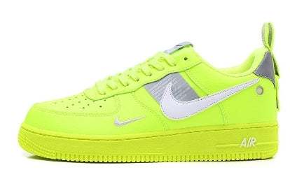 Premièrement : Les baskets Nike Air Force 1 Low femme incarnent l’alliance parfaite entre style intemporel et innovation technique.