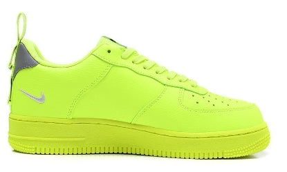 Premièrement : Les baskets Nike Air Force 1 Low femme incarnent l’alliance parfaite entre style intemporel et innovation technique.