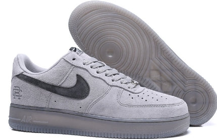 Premièrement : Les baskets Nike Air Force 1 Low femme incarnent l’alliance parfaite entre style intemporel et innovation technique.