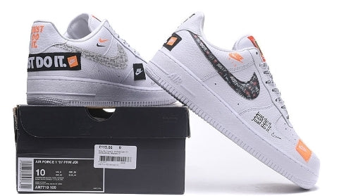 Premièrement : Les baskets Nike Air Force 1 Low femme incarnent l’alliance parfaite entre style intemporel et innovation technique.