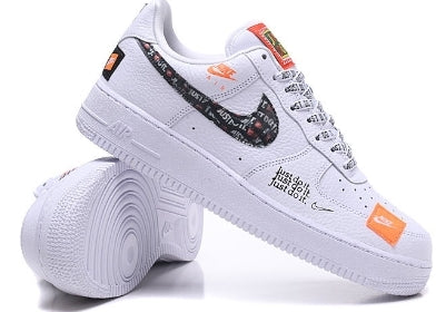 Premièrement : Les baskets Nike Air Force 1 Low femme incarnent l’alliance parfaite entre style intemporel et innovation technique.