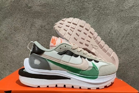 Baskets Nike LD Waffle X Sacai Femme sont un témoignage de l'engagement de Nike à combiner style et innovation.