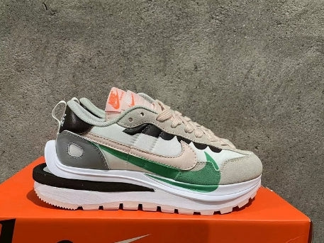 Baskets Nike LD Waffle X Sacai Femme sont un témoignage de l'engagement de Nike à combiner style et innovation.