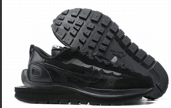Baskets Nike LD Waffle X Sacai Femme sont un témoignage de l'engagement de Nike à combiner style et innovation.