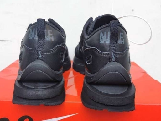 Baskets Nike LD Waffle X Sacai Femme sont un témoignage de l'engagement de Nike à combiner style et innovation.