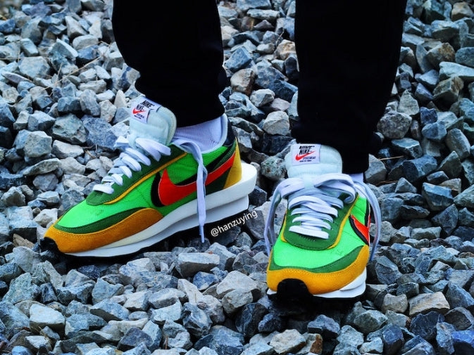 Baskets Nike LD Waffle X Sacai Femme sont un témoignage de l'engagement de Nike à combiner style et innovation.