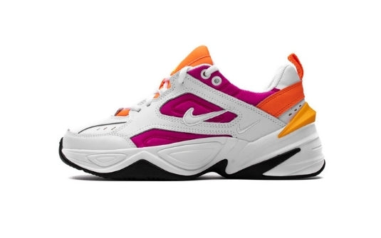 Résultats de l'évolution emblématique de la ligne Nike, les baskets Nike M2K Tekno Femme  sont un témoignage de l'engagement de Nike à combiner style et innovation.