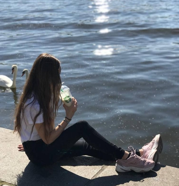 Résultats de l'évolution emblématique de la ligne Nike, les baskets Nike M2K Tekno Femme  sont un témoignage de l'engagement de Nike à combiner style et innovation.