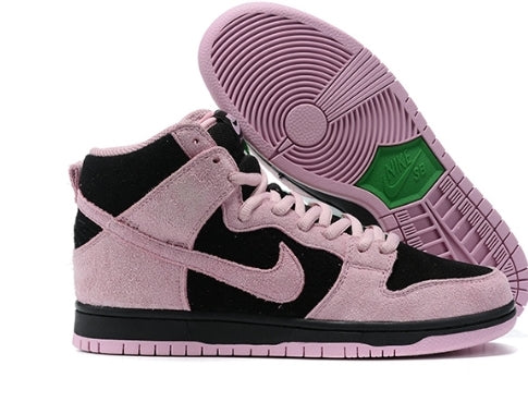 Les baskets Nike SB Dunk allient un style emblématique à un confort supérieur. Leur design légendaire et leurs matériaux de haute qualité. Pas cher.le moins cher .
