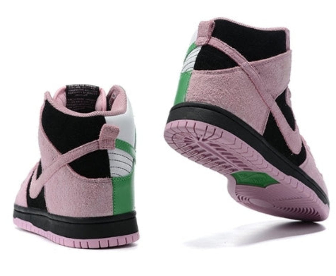 Les baskets Nike SB Dunk allient un style emblématique à un confort supérieur. Leur design légendaire et leurs matériaux de haute qualité. Pas cher.le moins cher .