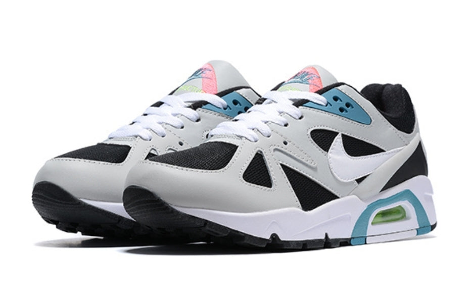 Les baskets Nike Air Structure Triax 91 combinent un style rétro et une technologie moderne. Leur design audacieux.pas cher.le moins cher.