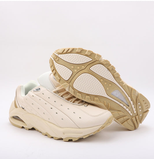 Les baskets Nike Air Terra X NOCTA offrent un style emblématique et une performance exceptionnelle.
design distinctif. Pas cher. Le moins cher.