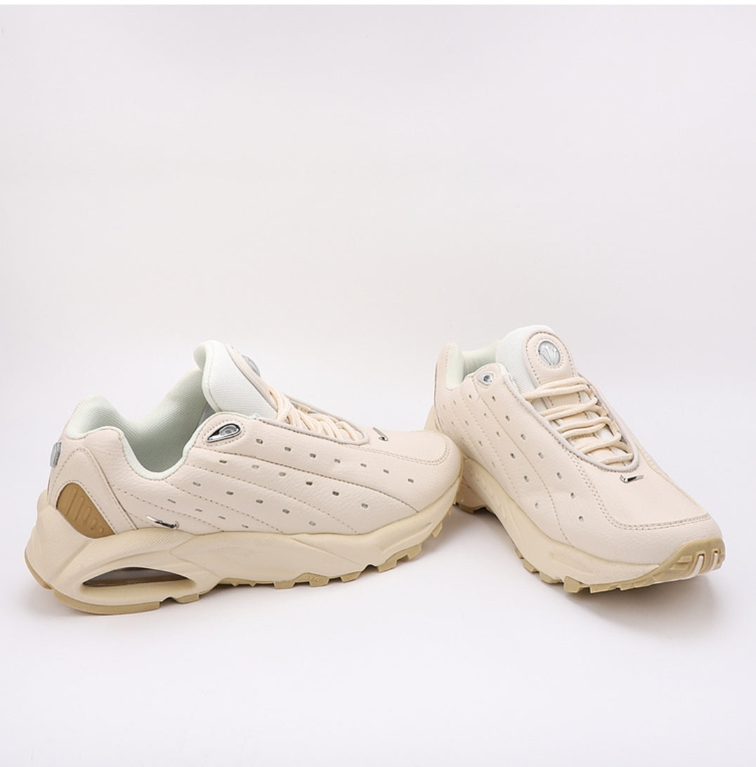 Les baskets Nike Air Terra X NOCTA offrent un style emblématique et une performance exceptionnelle.
design distinctif. Pas cher. Le moins cher.