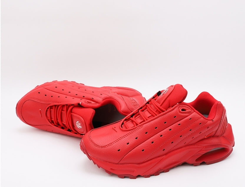 Les baskets Nike Air Terra X NOCTA offrent un style emblématique et une performance exceptionnelle.
design distinctif. Pas cher. Le moins cher.