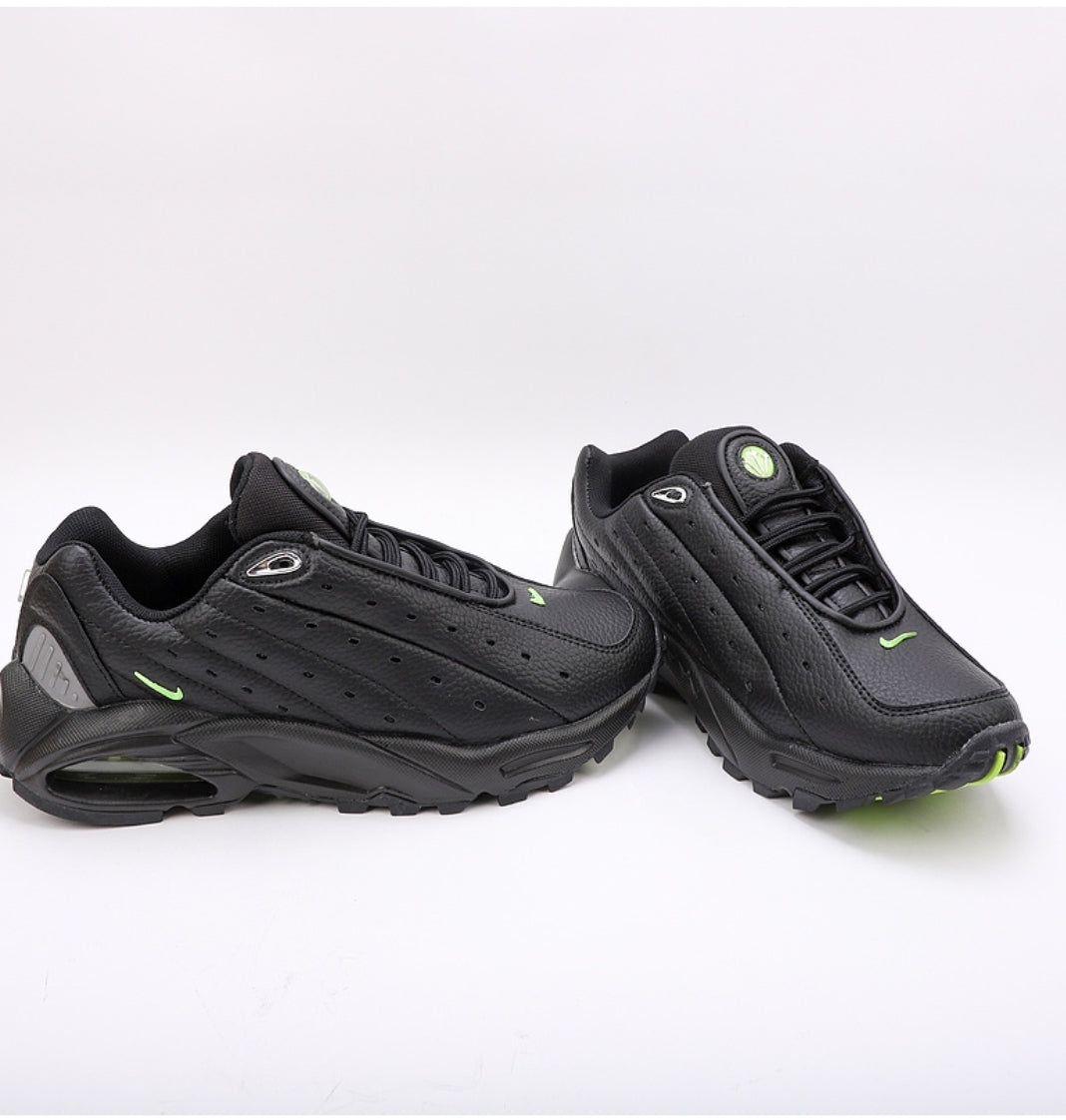 Les baskets Nike Air Terra X NOCTA offrent un style emblématique et une performance exceptionnelle.
design distinctif. Pas cher. Le moins cher.