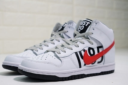 Les baskets Nike SB Dunk allient un style emblématique à un confort supérieur. Leur design légendaire et leurs matériaux de haute qualité. Pas cher.le moins cher .