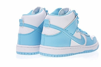 Les baskets Nike SB Dunk allient un style emblématique à un confort supérieur. Leur design légendaire et leurs matériaux de haute qualité. Pas cher.le moins cher .