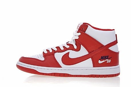 Les baskets Nike SB Dunk allient un style emblématique à un confort supérieur. Leur design légendaire et leurs matériaux de haute qualité. Pas cher.le moins cher .