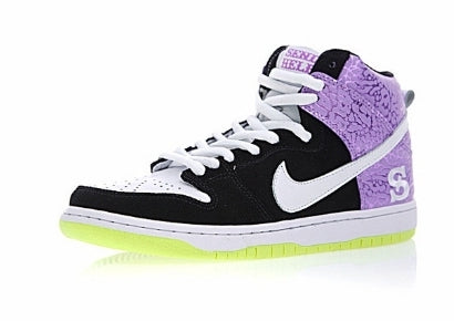 Les baskets Nike SB Dunk allient un style emblématique à un confort supérieur. Leur design légendaire et leurs matériaux de haute qualité. Pas cher.le moins cher .