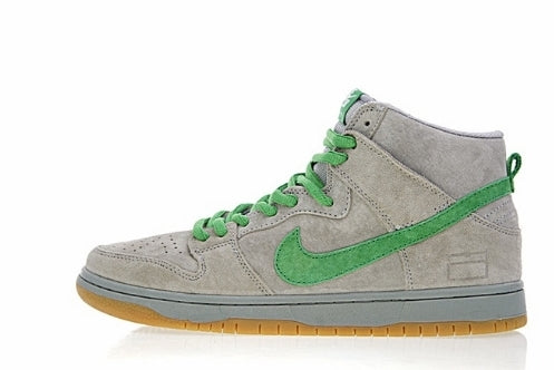 Les baskets Nike SB Dunk allient un style emblématique à un confort supérieur. Leur design légendaire et leurs matériaux de haute qualité. Pas cher.le moins cher .