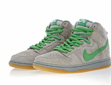 Les baskets Nike SB Dunk allient un style emblématique à un confort supérieur. Leur design légendaire et leurs matériaux de haute qualité. Pas cher.le moins cher .