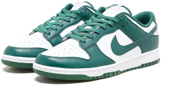 les baskets Nike SB Dunk femme Low sont un témoignage de l'engagement de Nike à combiner style et innovation.