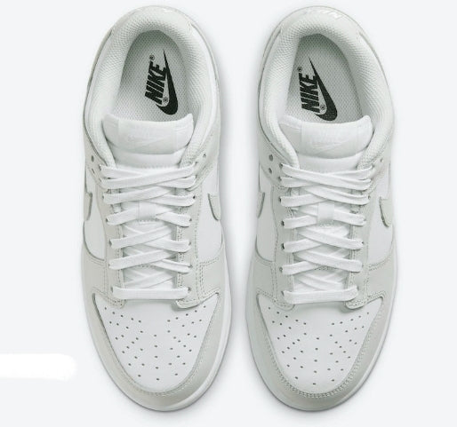 les baskets Nike SB Dunk femme Low sont un témoignage de l'engagement de Nike à combiner style et innovation.