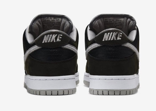 les baskets Nike SB Dunk femme Low sont un témoignage de l'engagement de Nike à combiner style et innovation.