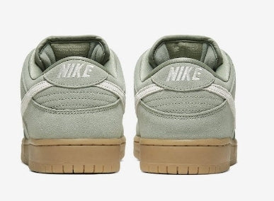 les baskets Nike SB Dunk femme Low sont un témoignage de l'engagement de Nike à combiner style et innovation.