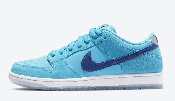 les baskets Nike SB Dunk femme Low sont un témoignage de l'engagement de Nike à combiner style et innovation.