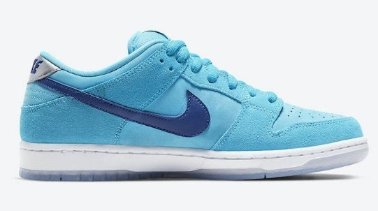 les baskets Nike SB Dunk femme Low sont un témoignage de l'engagement de Nike à combiner style et innovation.